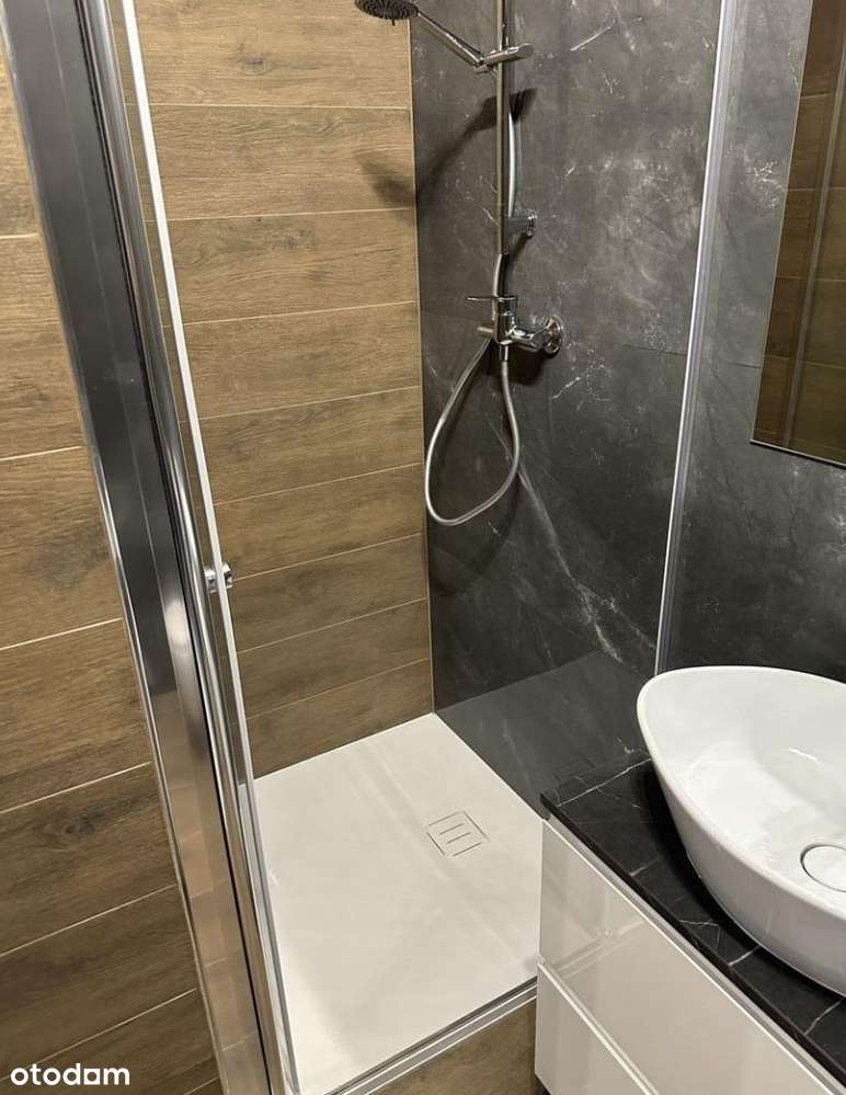 Kawalerka po gen. remoncie. Bardzo dobry standard-6