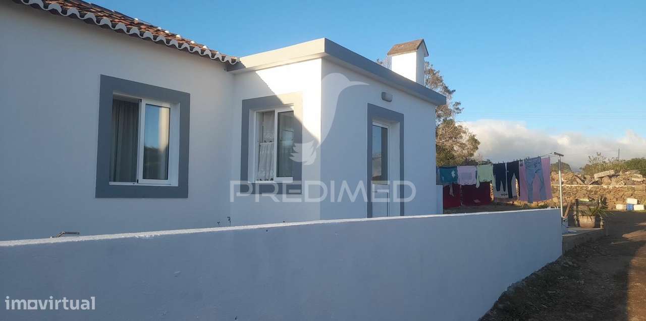 Moradia T2 Nova + T3 em Ruína - Grande imagem: 4/22