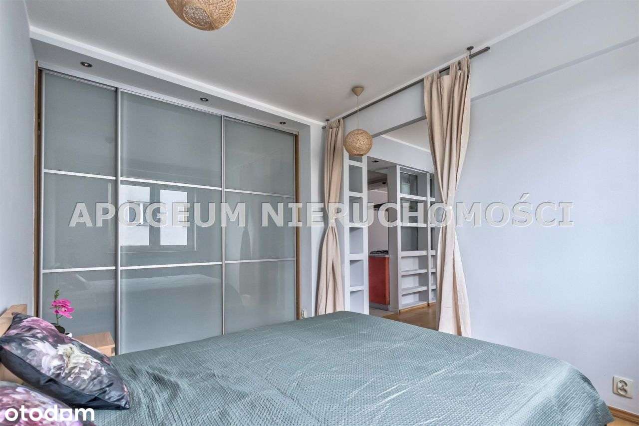 Nietuzinkowe mieszkanie 2 pok. Centrum cegła2004r-8