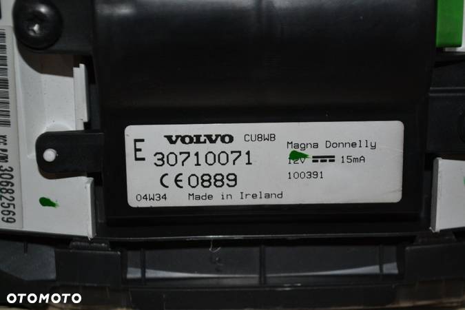 VOLVO V50 S40 LICZNIK BENZYNA ANGLIK 30682569 30710071 - 3