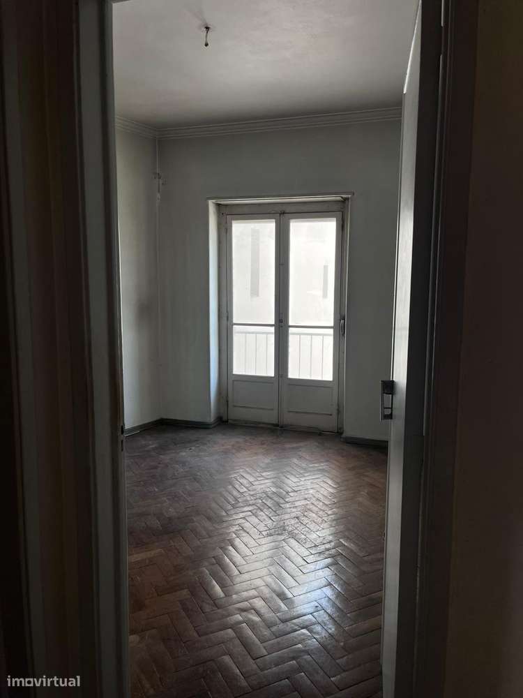 Apartamento t1 à venda na Avenida Patrão Joaquim Lopes-6