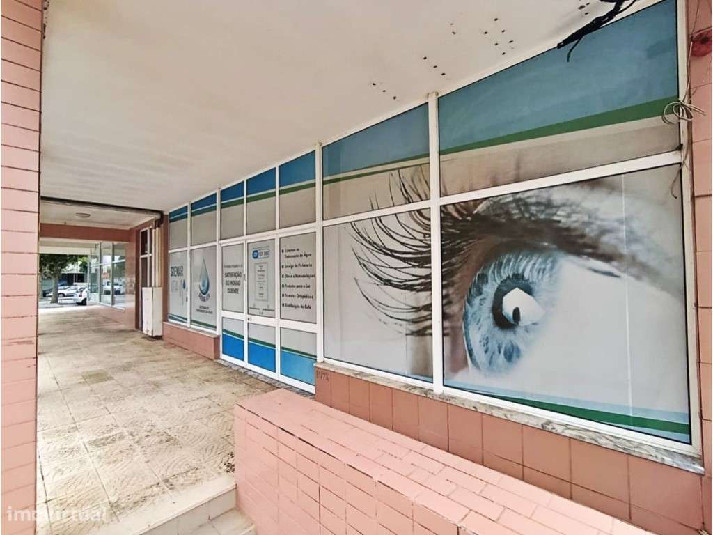 Loja com 145 m² | Excelente Localização junto ao Metro-0