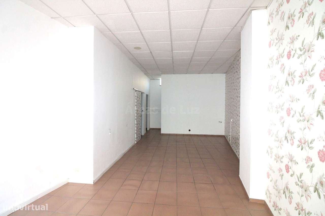 Loja - Zona da Estação - Leiria - Grande imagem: 2/9