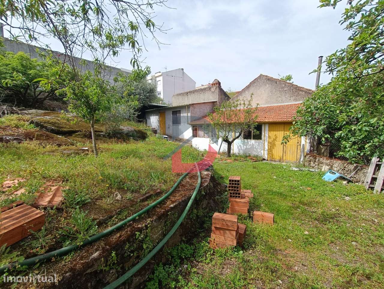 Moradia com Terreno-52