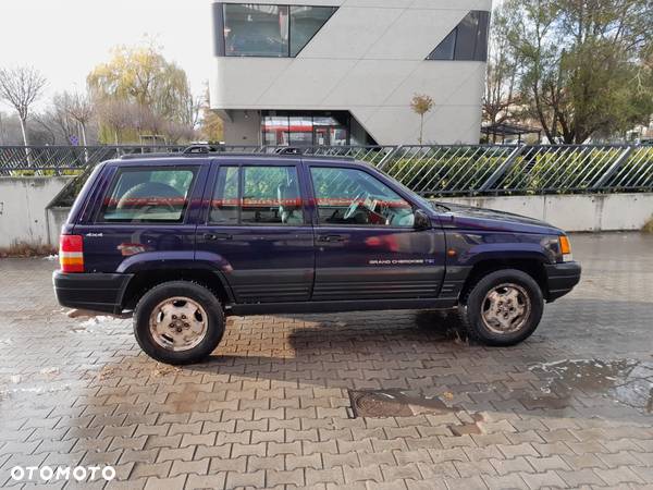 Jeep Grand Cherokee - 2