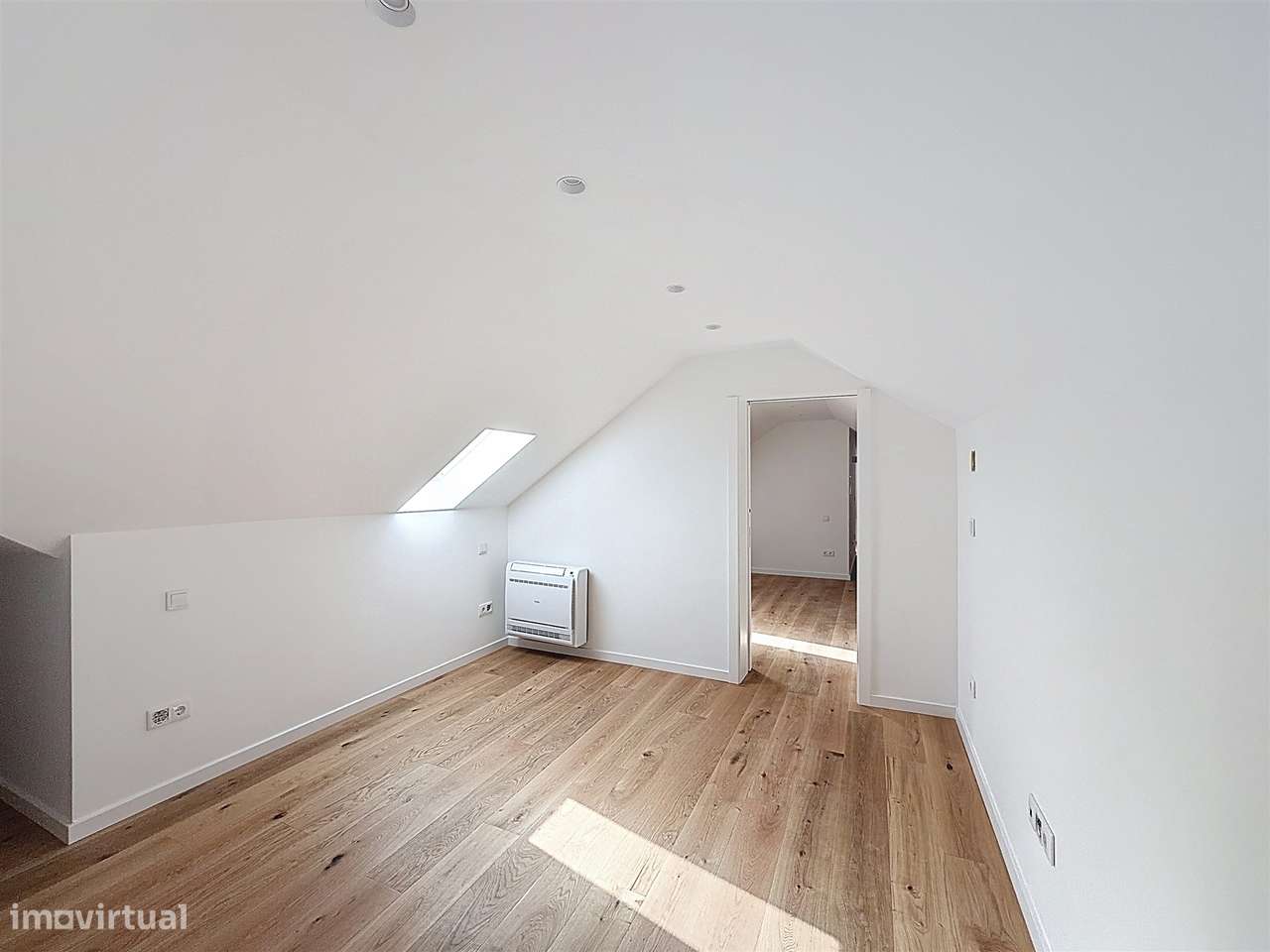 Apartamento T1+1 no centro da cidade-20