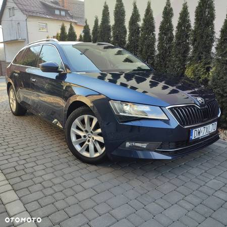 Skoda Superb Combi 2.0 TDI DSG Premium Edition - 7