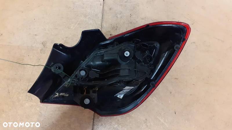 LAMPA TYL TYLNA LEWA OPEL CORSA E - 2