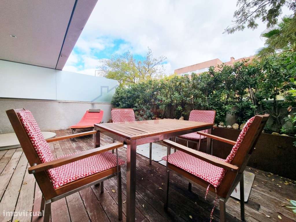 T2 de Luxo na Praia da Rocha com Jacuzzi e garagem-20