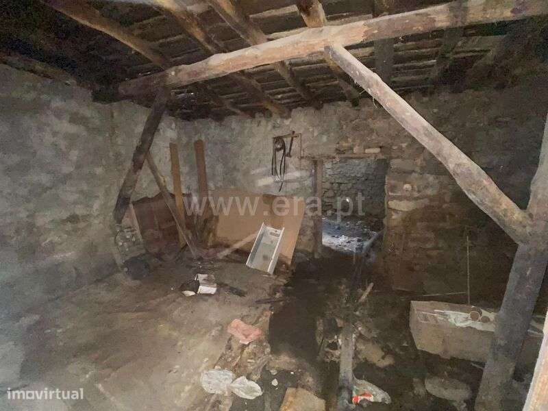 Moradia Geminada T2 / Fundão, Aldeia Nova - Grande imagem: 4/5