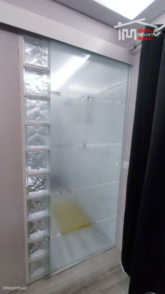 APARTAMENTO T0 MOBILADO COM AGUA E LUZ INCLUIDA EM CASAL DA CRUZ CA... - Grande imagem: 5/14