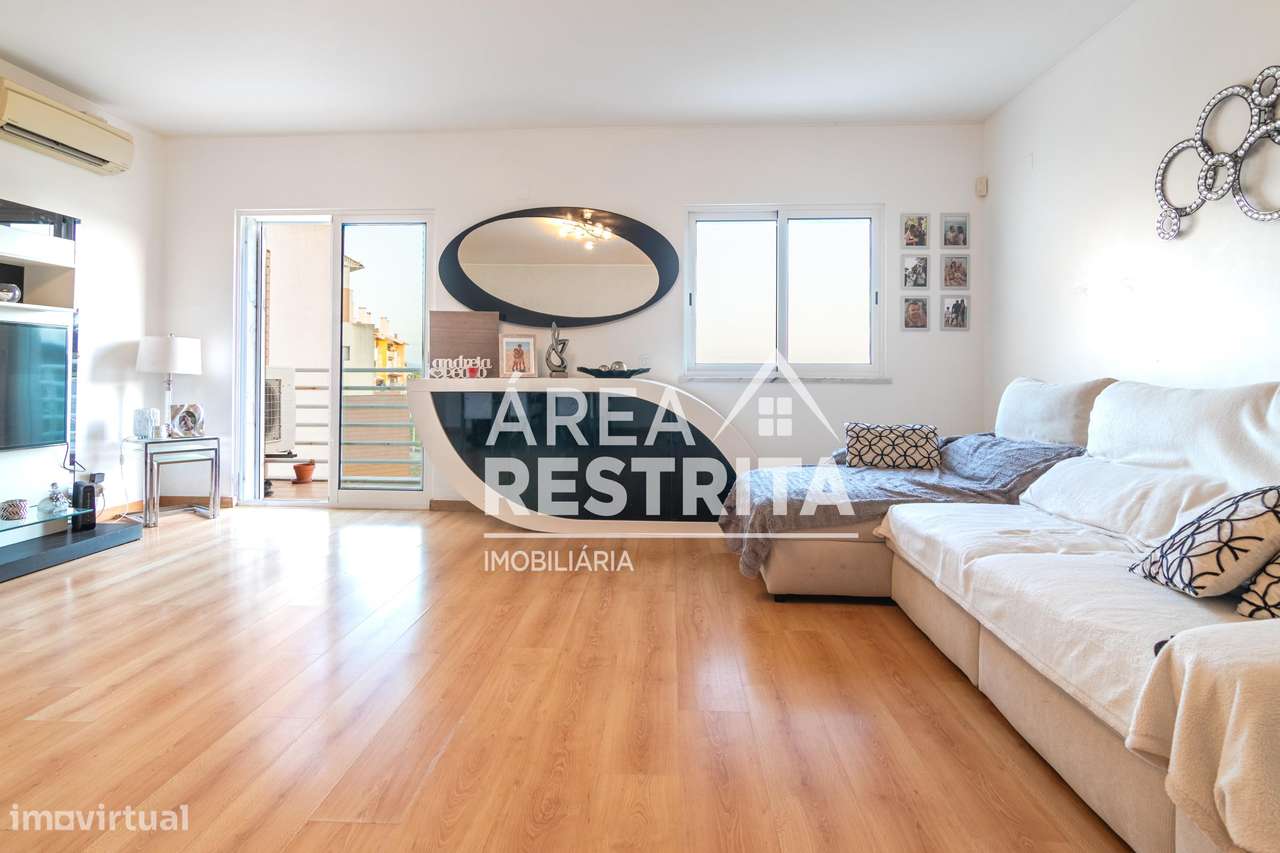 Apartamento T3 num Rc com vista Rio, em Alto do Seixalinho, Barreiro-18