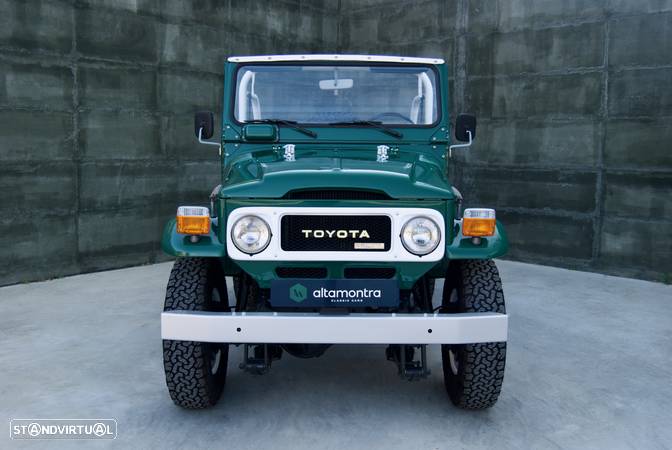 Toyota BJ 40 - 2