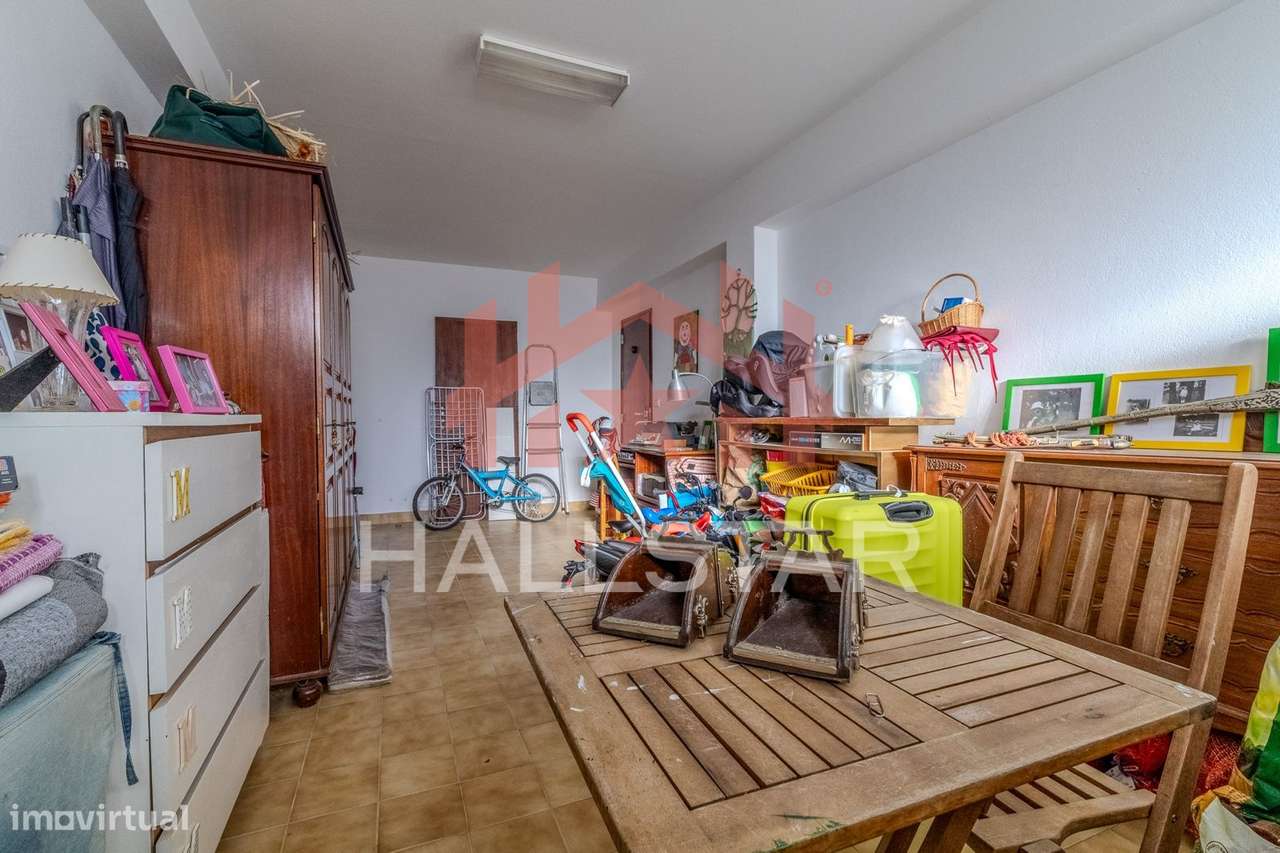 Apartamento T3 / Cozinha Equipada e Terraço / Nazaré-32