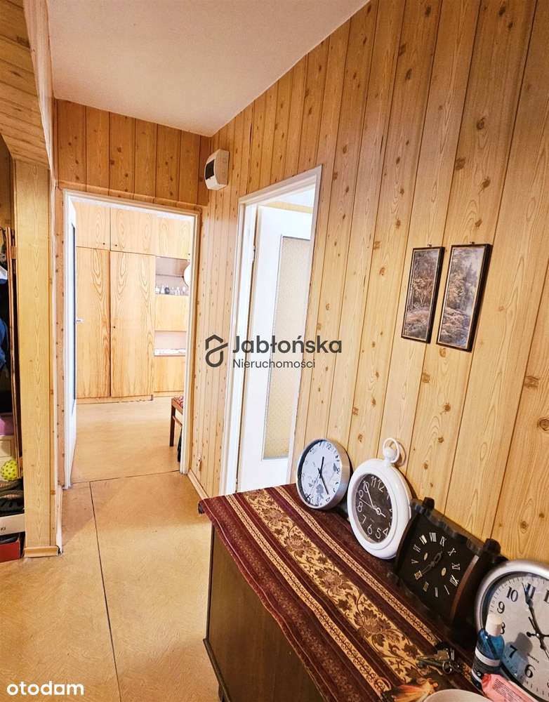 Nie ma blisko bloków ani z przodu i z tyłu budynk-8