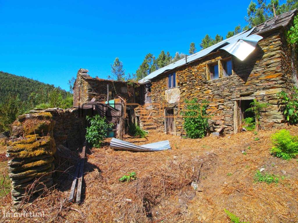 Quinta Isolada com Margem de Rio e Potencial de Eco-Retiro - Arouca-18