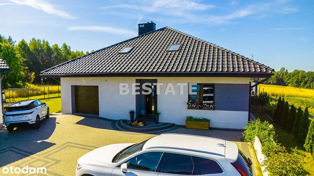 Komfortowy dom z basenem i budynkiem gospodarczym-6