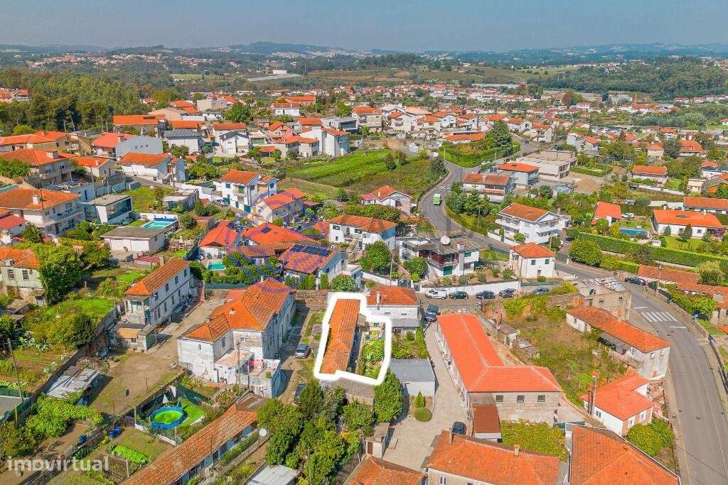 MORADIA TÉRREA NO CENTRO CIDADE - Grande imagem: 5/26