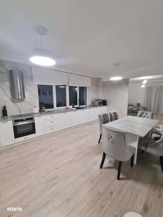 Casa deosebita, garaj, incalzire in pardoseala, acces restrictionat - Imagine principală: 4/14