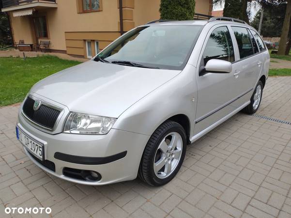 Skoda Fabia 1.4 16V Active - 33