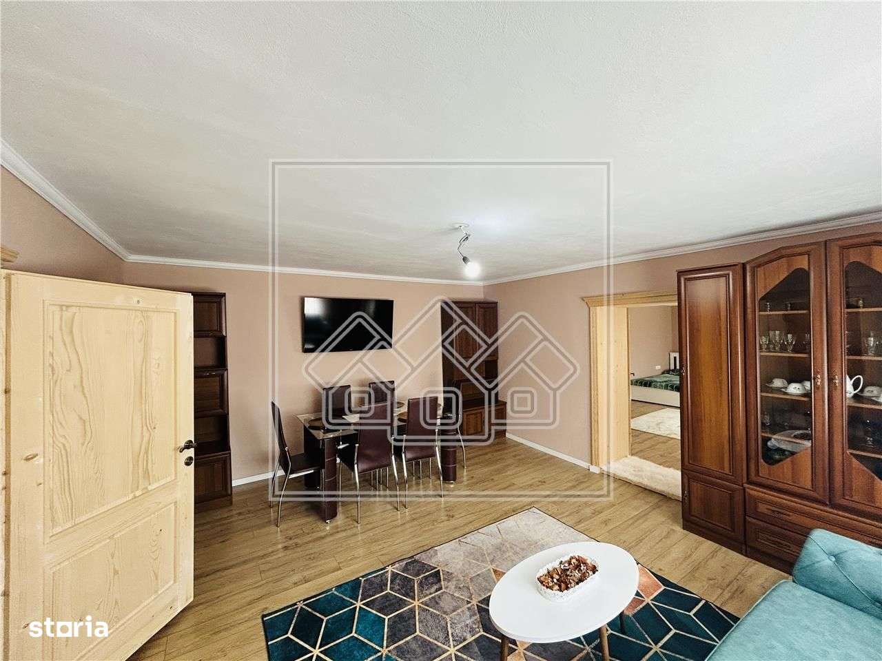 Casa de vanzare - curte si gradina mare - Vurpar - Imagine principală: 4/20