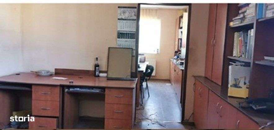 Hala + Birouri + Spatii sociale - 627mp - Hala metalica - 520 mp - Imagine principală: 4/6