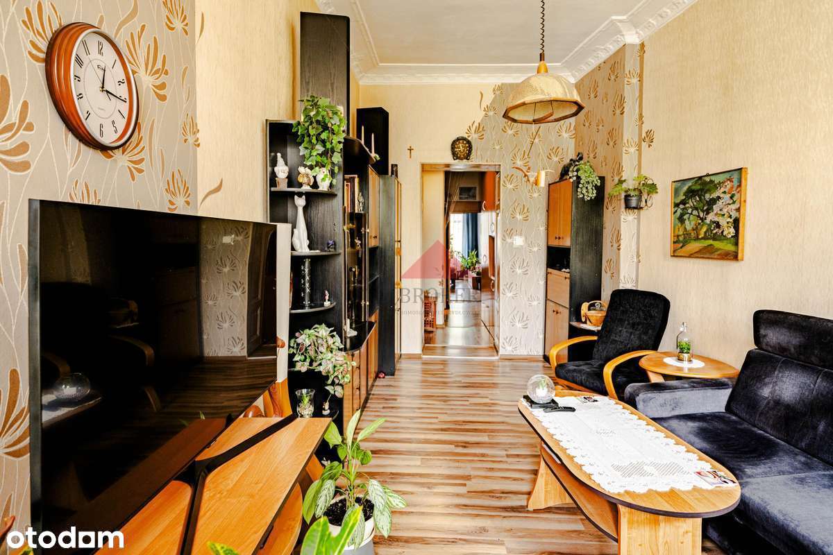 Pieknę mieszkanie w kamienicy - Polecamy !-1