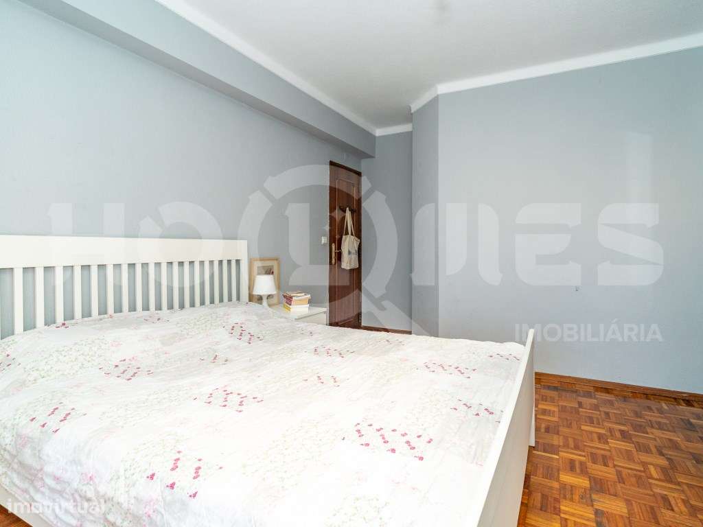 T3 + Sótão | Abadias | Terraço | Boas Áreas | Luminosidade-16