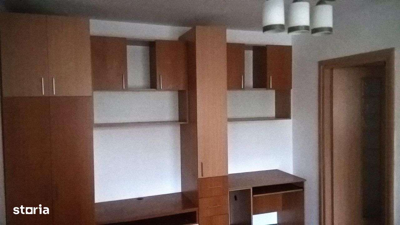 Vand apartament 2 camere Grigorescu - Imagine principală: 2/6
