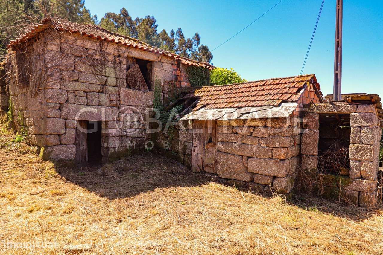 Conjunto Habitacional de 5 Moradias para Recuperar em Aboadela-23