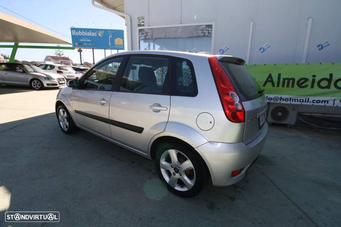 Ford Fiesta 1.4 TDCi Connection - 5