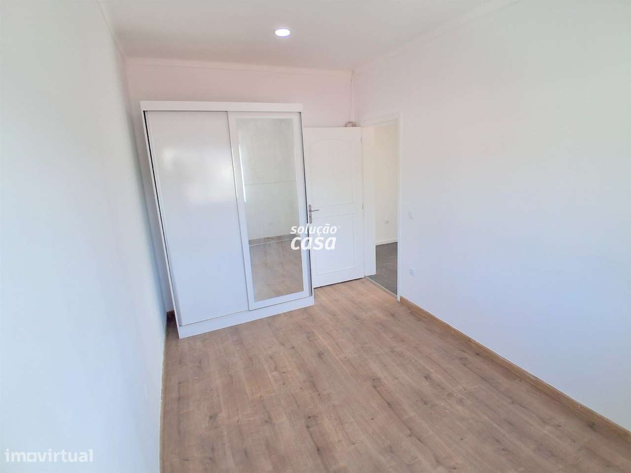 Apartamento T3 com Lugar de Garagem, localizado em Fânzeres!-18