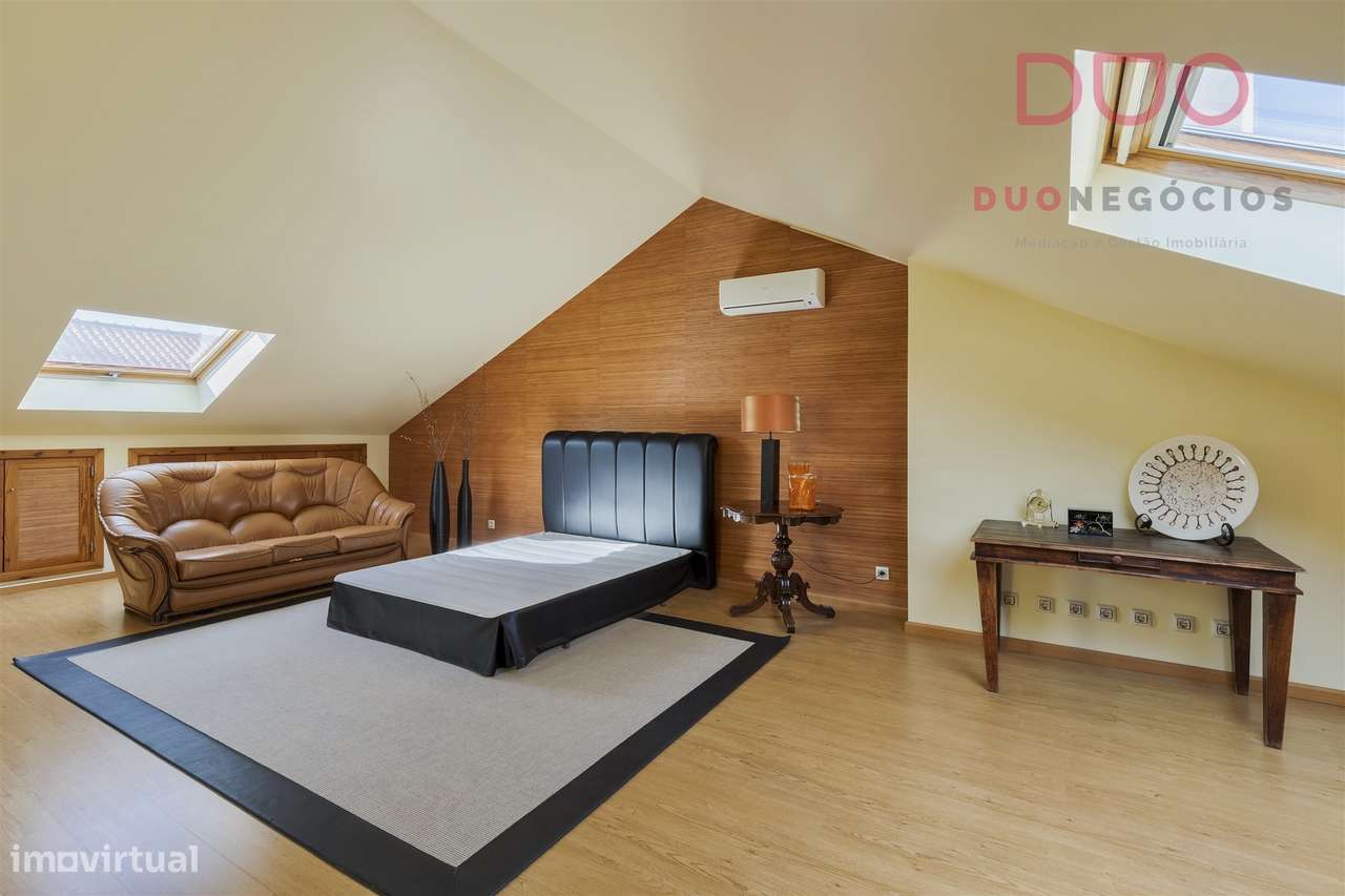 Moradia T4+1 à venda no Montijo-29