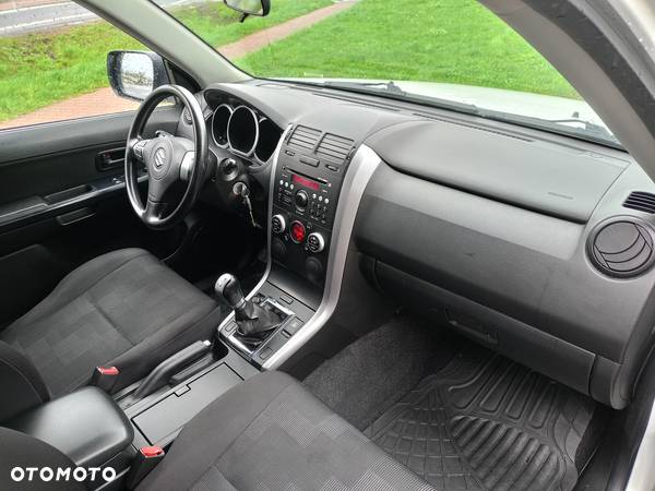 Suzuki Grand Vitara 1.6 Comfort EU5 - 28