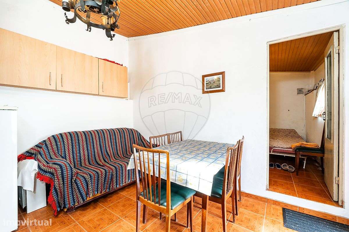 Moradia T2 para venda-7