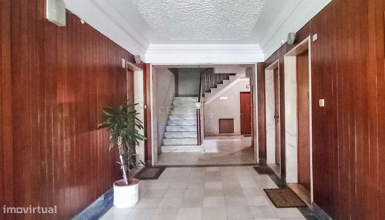 Arrendamento T2 Mobilado - Carcavelos - Grande imagem: 3/19