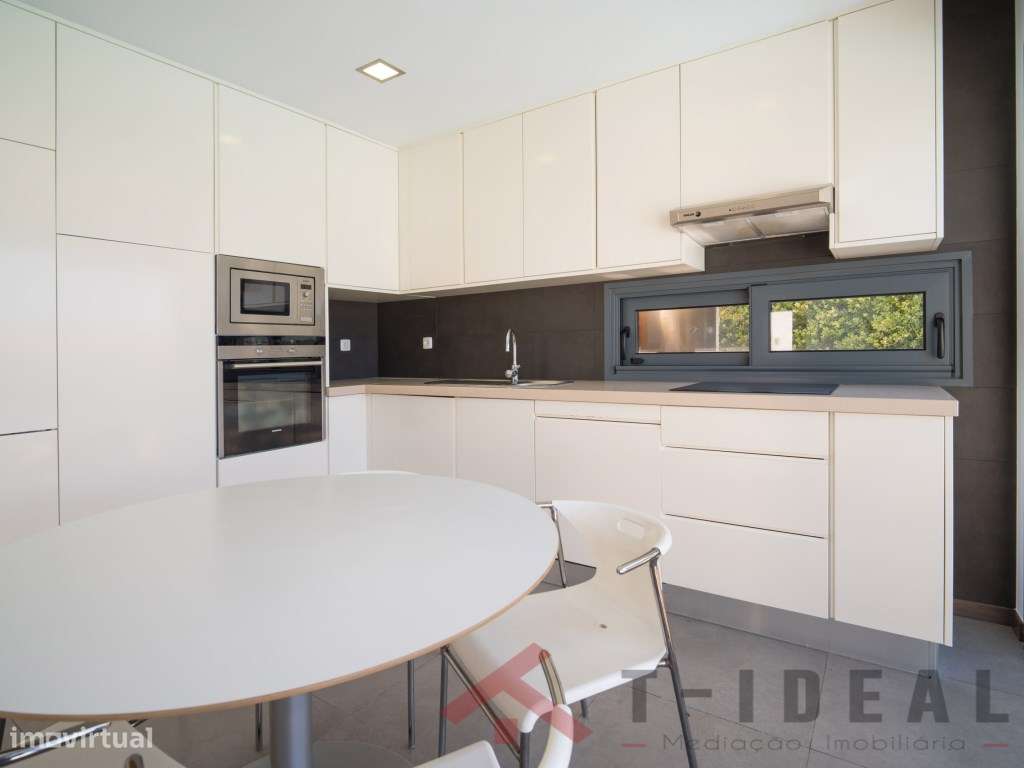 Moradia T4 com Vista de Mar-22