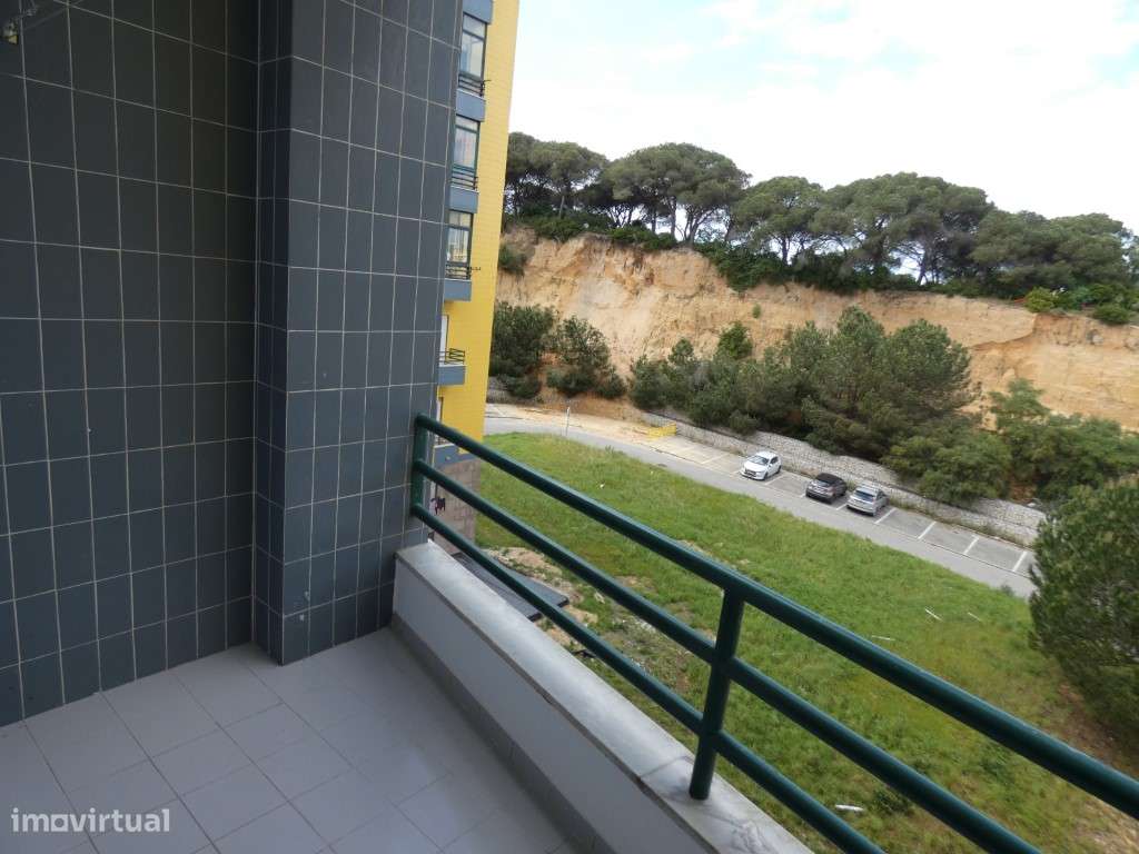 Apartamento T3 Feijó, Almada-6