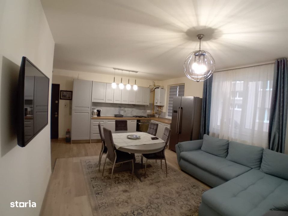 Apartament de 3 camere, 67 MP, parcare inclusa, zona Florilor