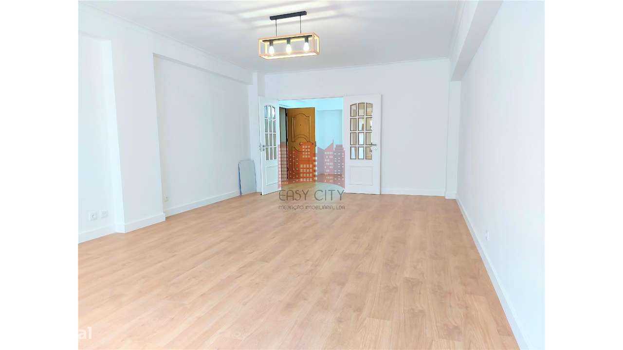Apartamento T3 em Laranjeiras-27