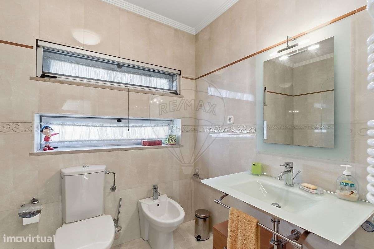 Moradia T4 para venda-26