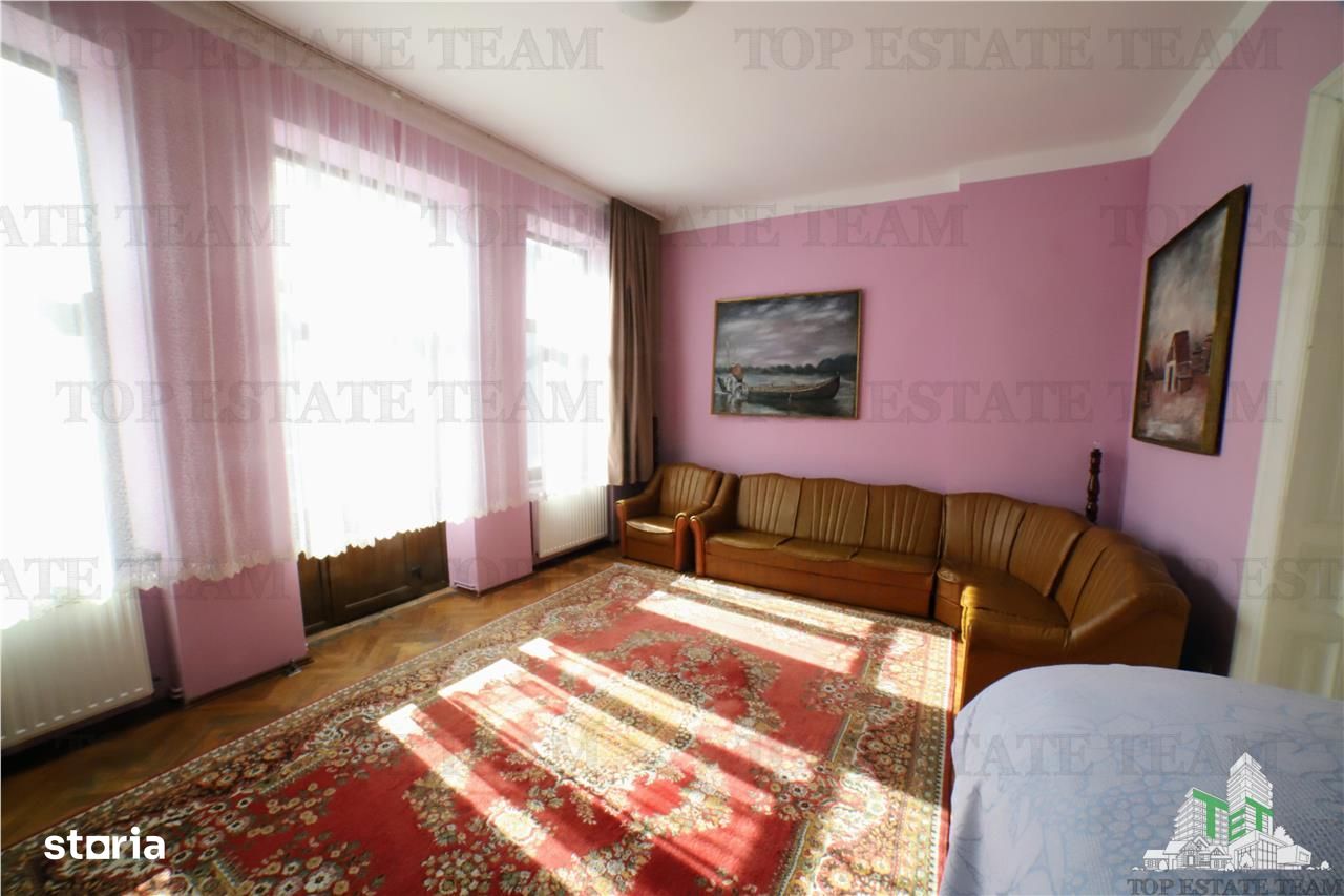 Apartament cu 4 camere de vanzare, Bulevardul Kogalniceanu