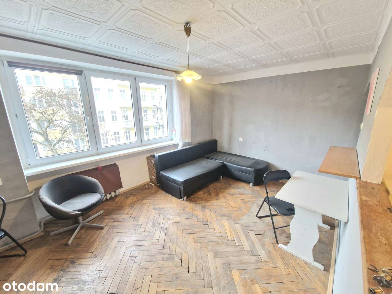 CENTRUM - kawalerka do remontu - OGRZEWANIE MIEJSKIE-0