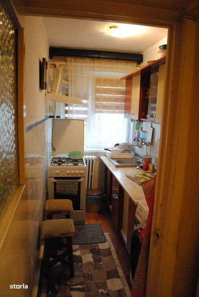 Apartament 2 Camere, Bloc cu 4 Etaje ZONA KAUFLAND VEST,Statie Bloc 10 - Imagine principală: 5/8