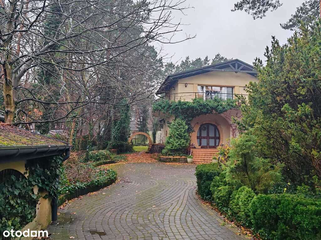 Reprezentacyjna willa - Łomianki Dąbrowa-0