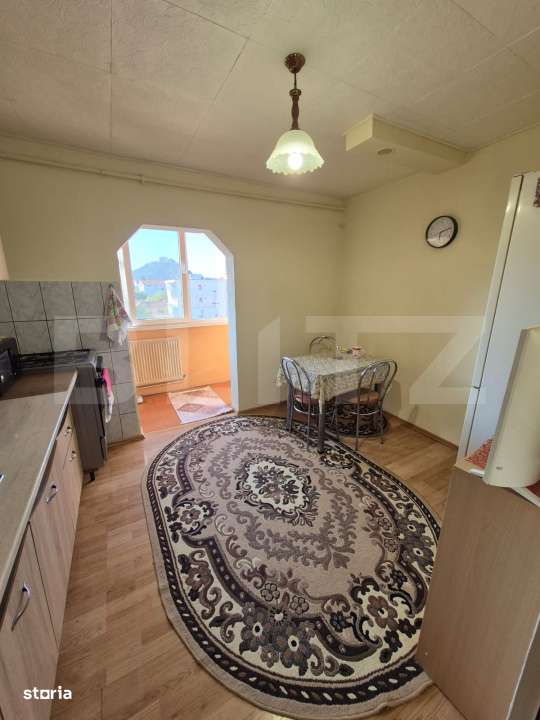 Apartament central, 2 camere, 54 mp, vedere spre Cetatea Devei - Imagine principală: 5/10