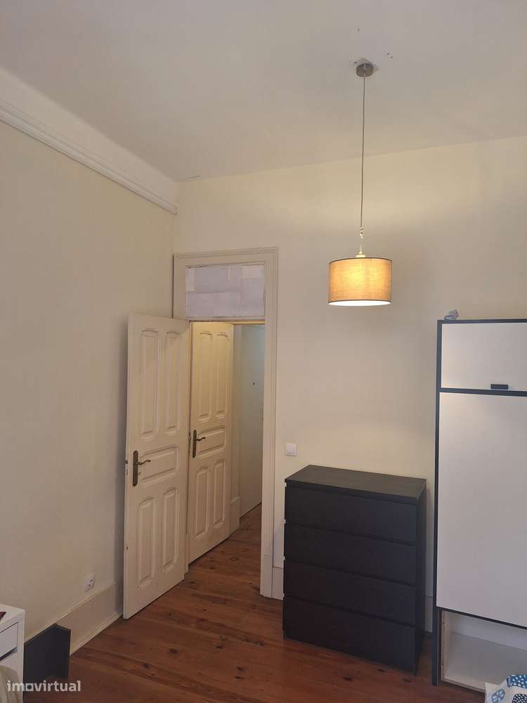 Oportunidade-  T5 remodelado á Alameda-10