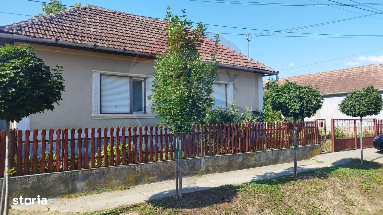 CASĂ DE VÂNZARE , Loc.Carastelec  jud. Sălaj - oportunitate unică! - Imagine principală: 4/18