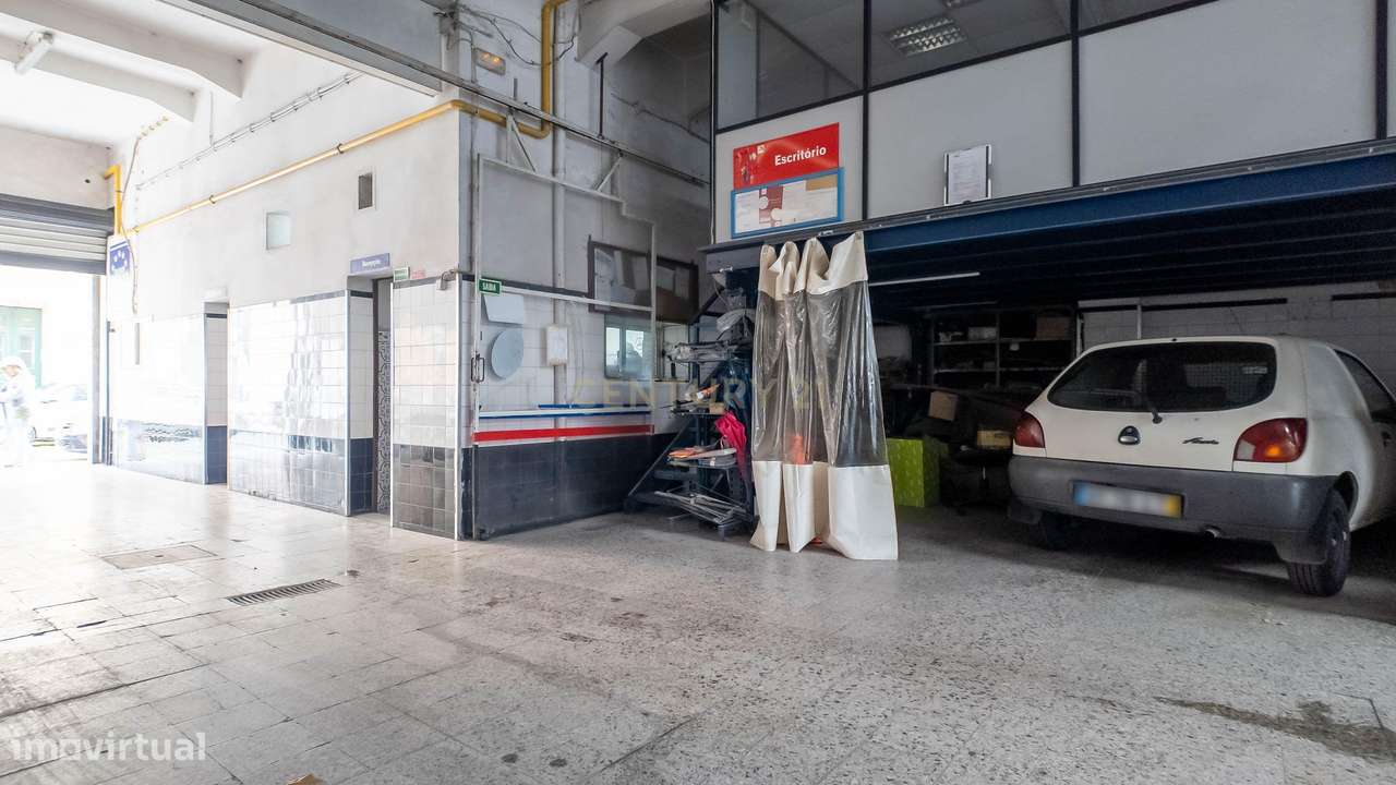 Loja/Armazém à Venda com 688 m² junto ao Alto de São João, Lisboa - Grande imagem: 5/33