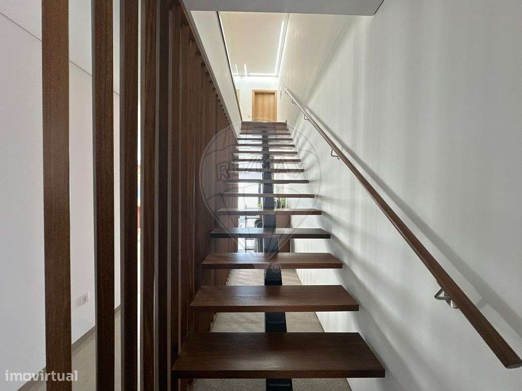 Moradia T4 para venda-32